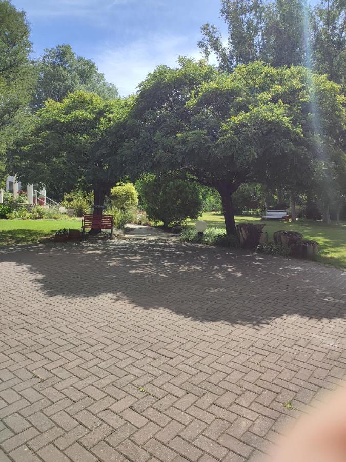 The Fairway Guesthouse Senekal エクステリア 写真