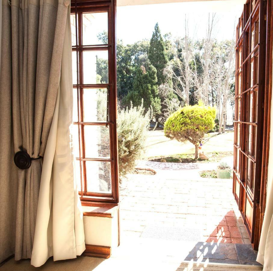 The Fairway Guesthouse Senekal エクステリア 写真